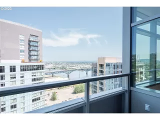 Photo #5: 23171551 Listing