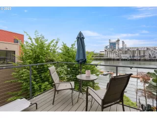 Photo #3: 23172525 Listing