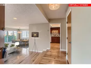 Photo #6: 23173488 Listing