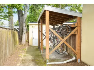 Photo #5: 23175172 Listing