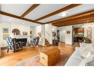 Photo #2: 23176029 Listing