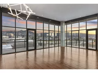 Photo #4: 231760328 Listing