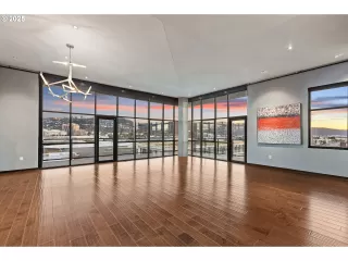 Photo #5: 231760328 Listing