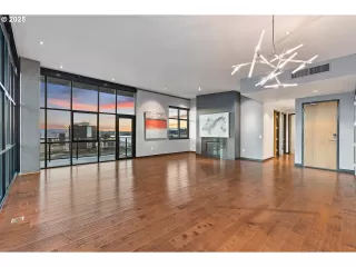 Photo #6: 231760328 Listing