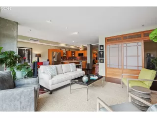 Photo #3: 23176528 Listing 