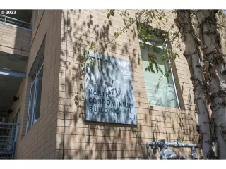 Photo #2: 23179433 Listing