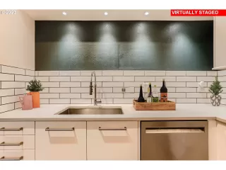 Photo #6: 23183344 Listing 