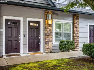 Photo #2: 23183999 Listing 