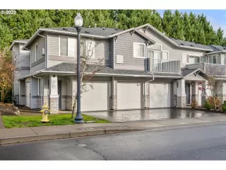 Photo #2: 23185263 Listing 