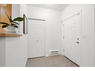 Photo #6: 23185263 Listing 