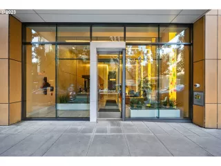 Photo #1: 23186078 Listing