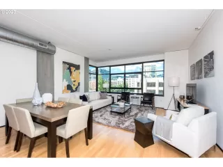 Photo #3: 23186307 Listing 