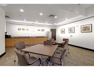 Photo #6: 23186307 Listing 