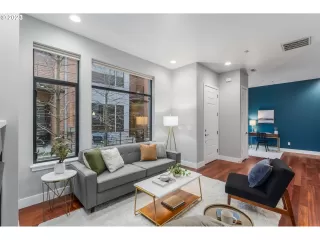 Photo #1: 23186315 Listing