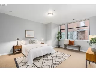 Photo #6: 23186315 Listing