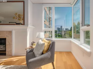 Photo #4: 23187899 Listing