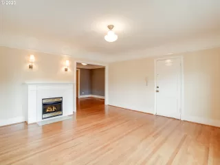 Photo #1: 23188046 Listing 