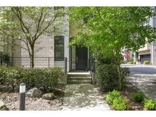 Photo #1: 23188169 Listing