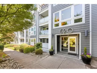 Photo #2: 23188927 Listing 