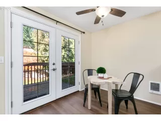 Photo #3: 23189563 Listing