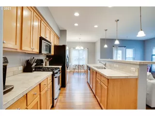 Photo #6: 23189621 Listing 