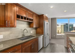 Photo #1: 23189977 Listing 