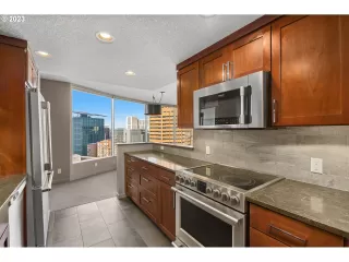 Photo #2: 23189977 Listing 