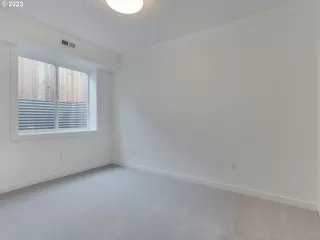 Photo #6: 23190053 Listing 