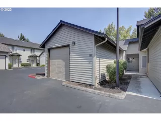 Photo #2: 23192766 Listing 