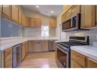 Photo #6: 23192766 Listing 