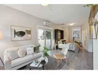 Photo #2: 23192778 Listing 