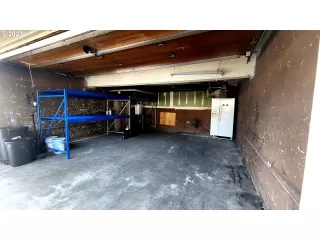 More Details about MLS # 23193685 : 2927 NE RENE AVE NE 14-A