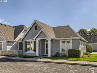 Photo #2: 23194479 Listing