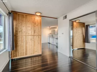 Photo #5: 23194510 Listing 