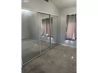 Photo #2: 23195447 Listing