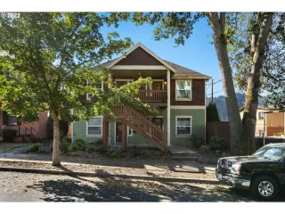 Photo #1: 23196688 Listing