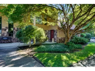 Photo #1: 23197330 Listing