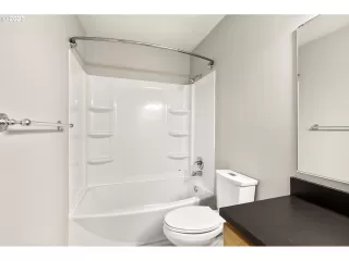 Photo #2: 23199211 Listing