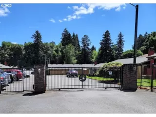 Photo #2: 23199947 Listing