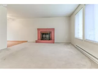 Photo #3: 23199947 Listing