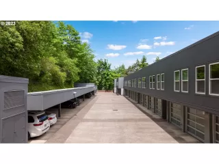 Photo #1: 23200183 Listing 