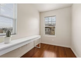 Photo #2: 23201980 Listing