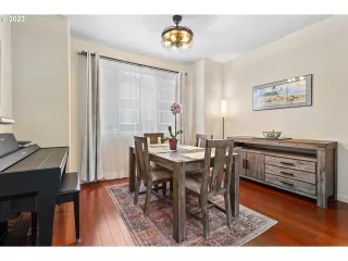 Photo #6: 23201980 Listing