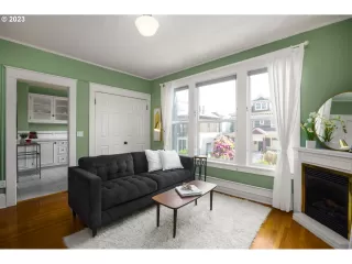 Photo #4: 23202319 Listing 