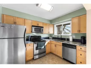 Photo #5: 23207361 Listing 