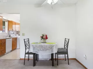 Photo #6: 23207681 Listing