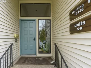 Photo #2: 23207915 Listing