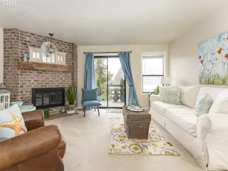 Photo #3: 23207915 Listing