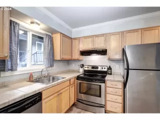 Photo #6: 23208363 Listing