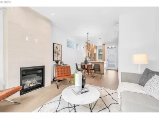 Photo #1: 23208532 Listing